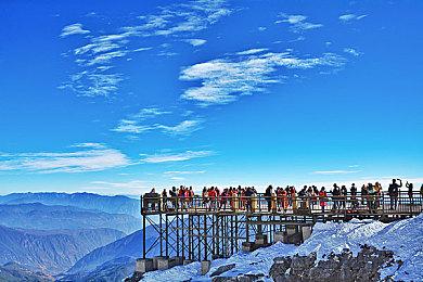 《第一后裔》终极水妹和红色皮肤将推出 性感火辣湿身